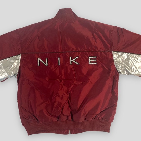 ⭐️ Nike Reversible Bomber/Quilted Jacket - Picture 6 of 8